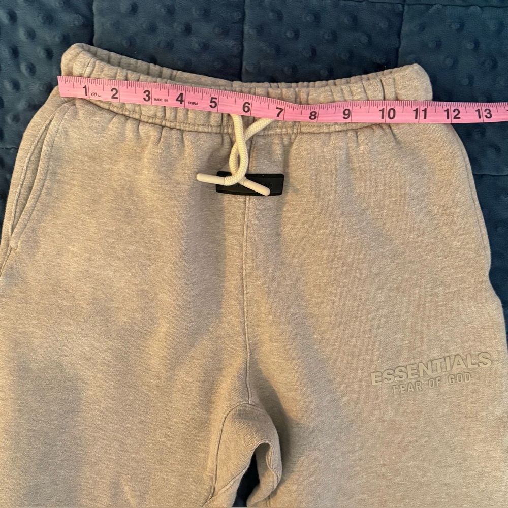 ✨ ESSENTIALS ✨ Kids Classic Fleece Sweatpants Joggers Size 10 (Could fit 8) - Picture 13 of 14